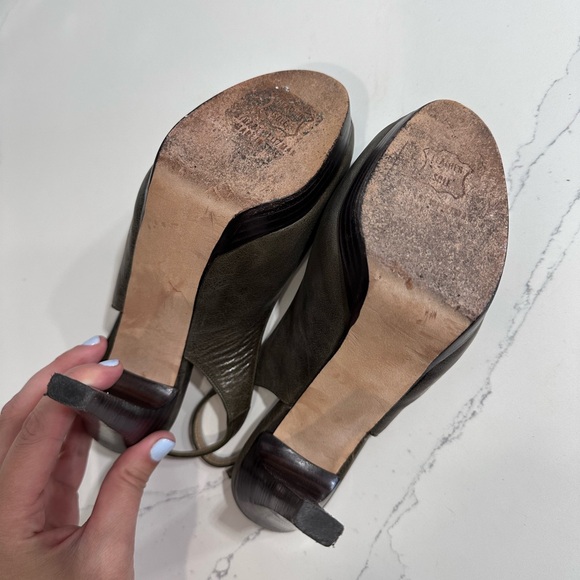 Stuart Wietzman Heels - Picture 6 of 7